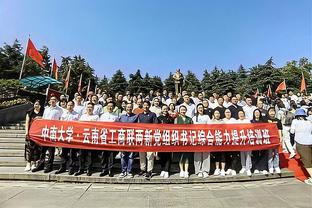 意媒：那不勒斯近日将与泽林斯基方面会面，提供为期3年续约合同